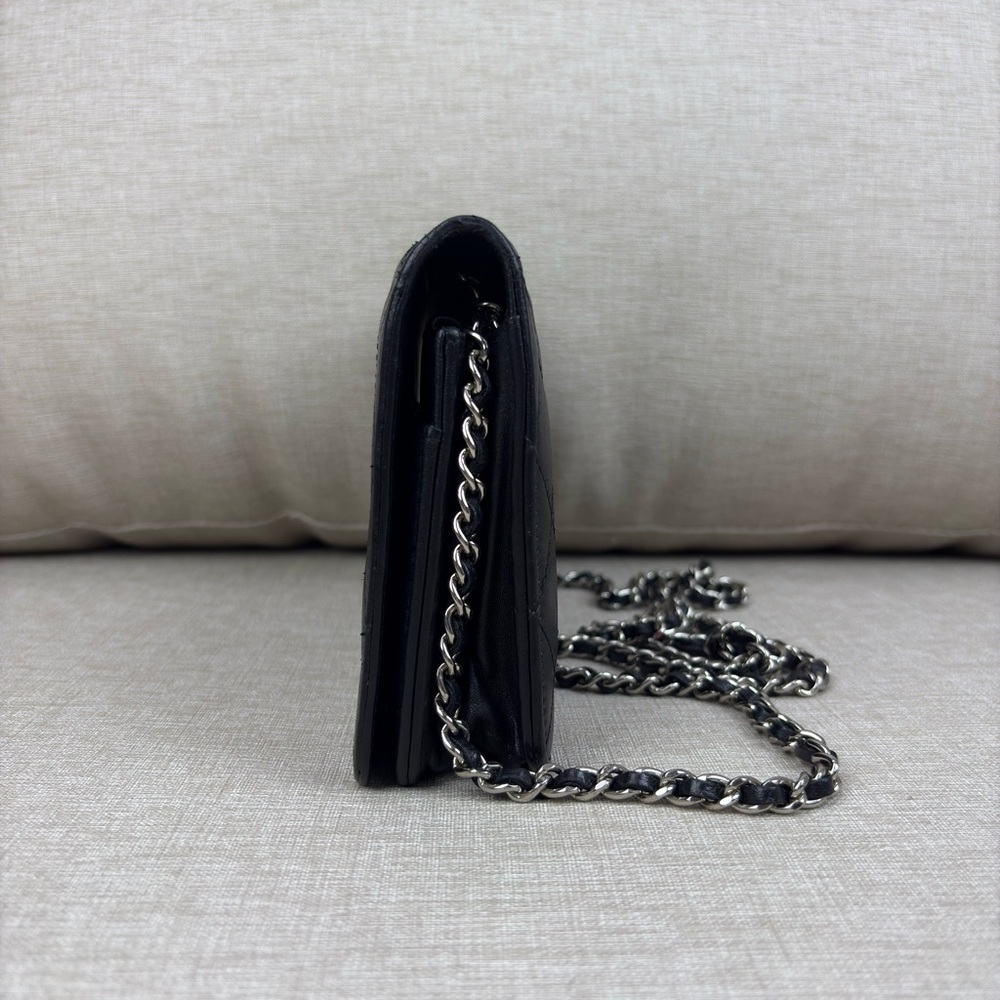 SOLD - CHANEL Wallet on Chain – Black Calfskin, Series 21 (Color Changed) - Picture 7 of 16